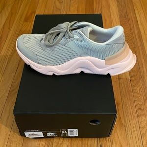 Sorel sneakers size 8.5 brand new